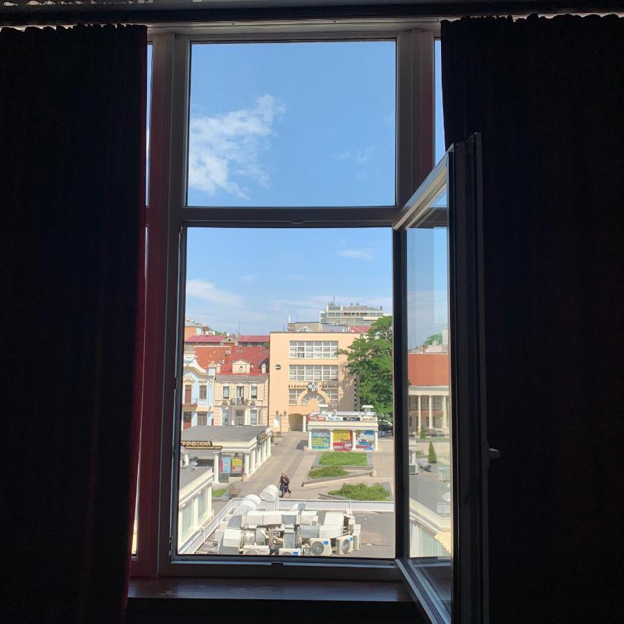 Greek Hostel Odessa Extérieur photo