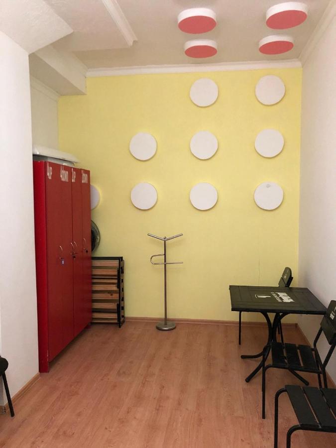 Greek Hostel Odessa Extérieur photo