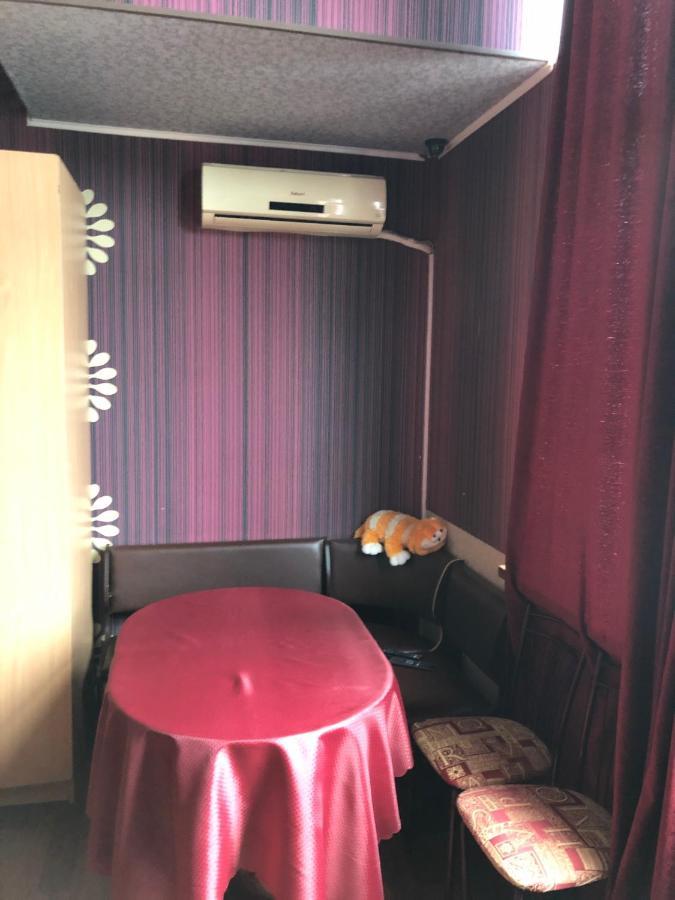 Greek Hostel Odessa Extérieur photo